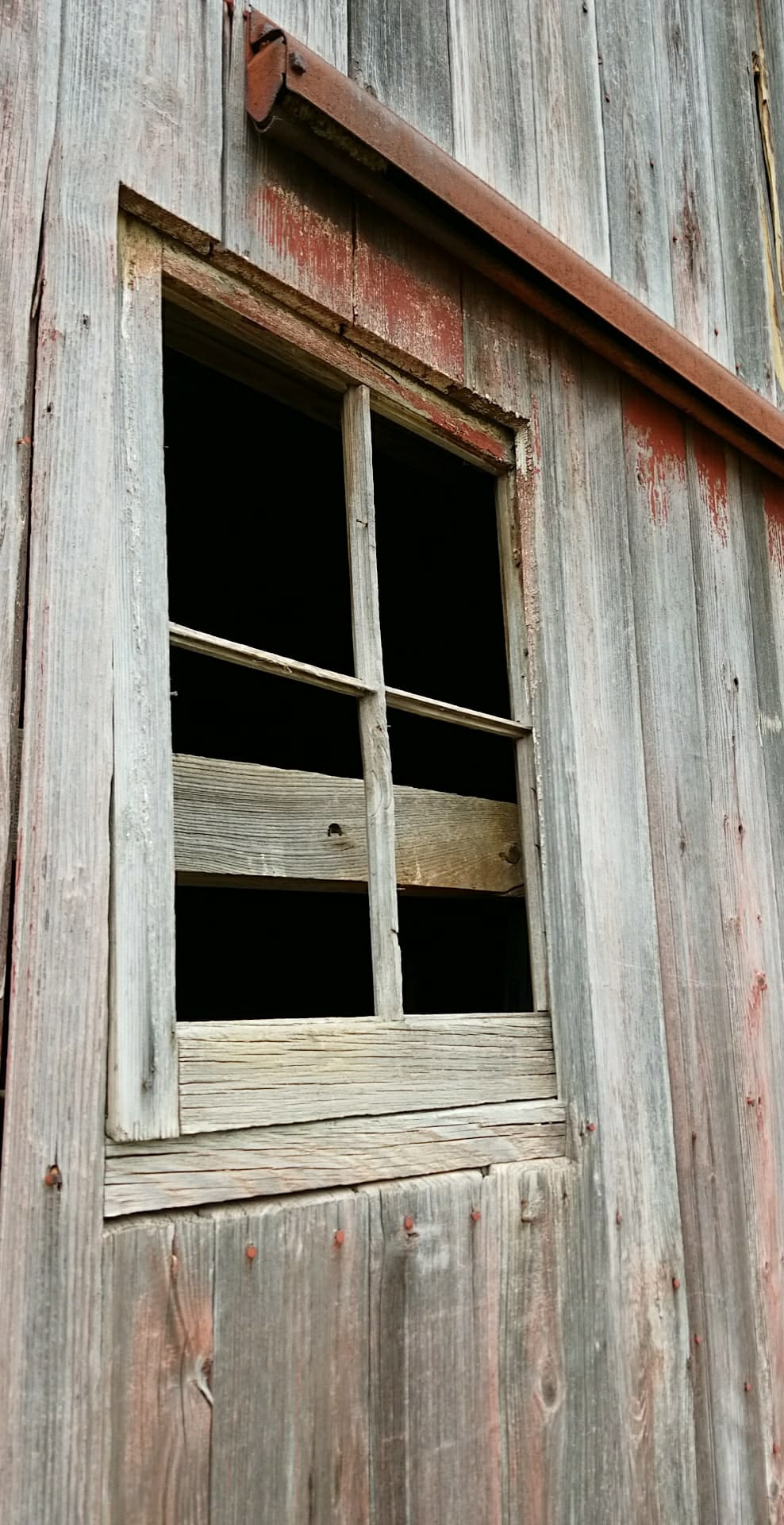 Barn window no glass – Be Wild and Free